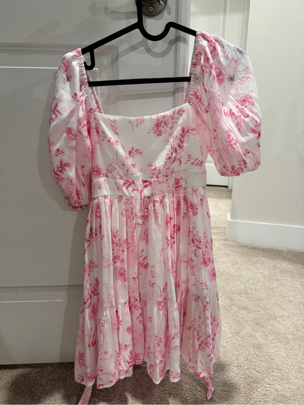 Altar’d state Pink Floral Puff-Sleeve Dress